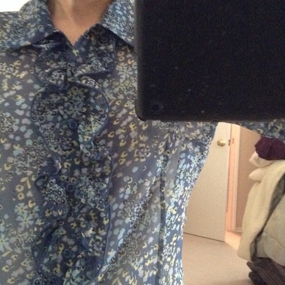 Floral shirt size s - Picture 2 of 4