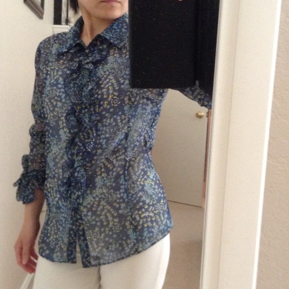 Floral shirt size s - Picture 3 of 4