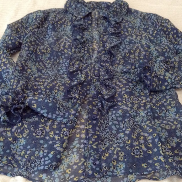 Floral shirt size s - Picture 4 of 4