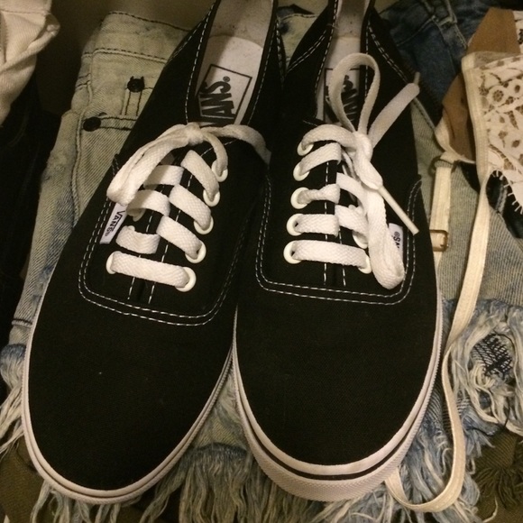 Black Vans NEW