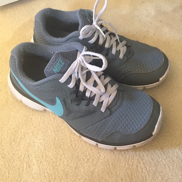Grey and mint Nike flex 3.0