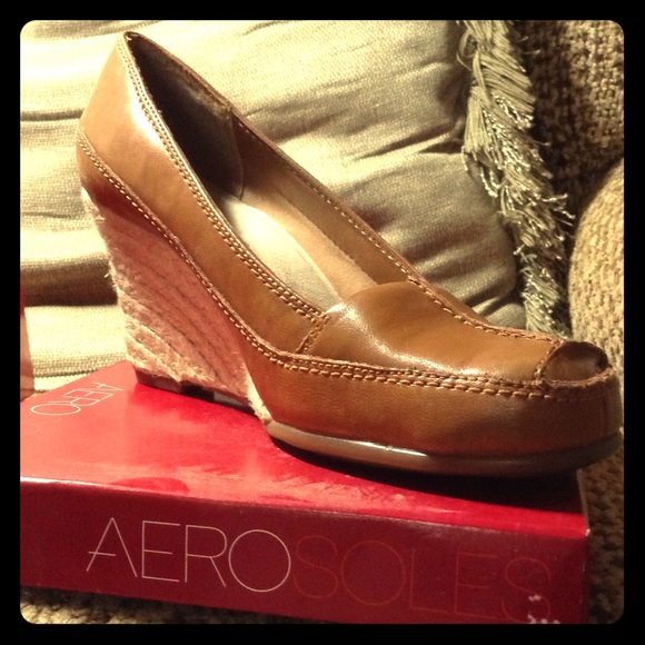 Like new Aerosoles 'Well Done' espadrille wedge