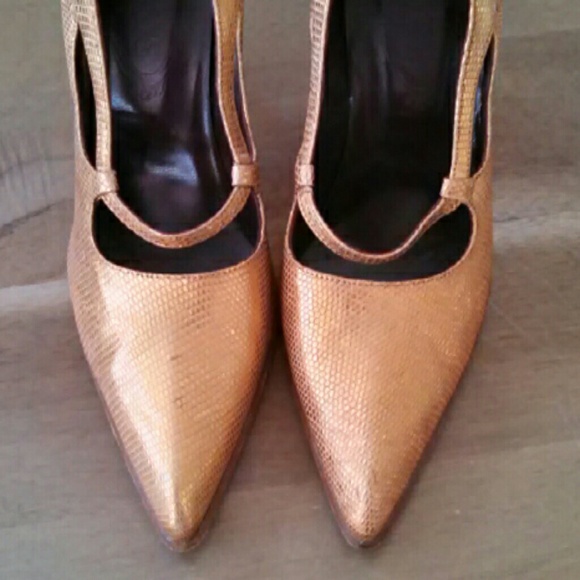 TOD'S Authentic RARE Bronze Lizard Hand-sewn Heels - Picture 3 of 4