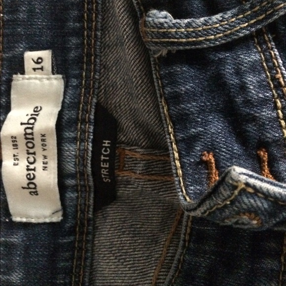 Abercrombie capris - Picture 2 of 3