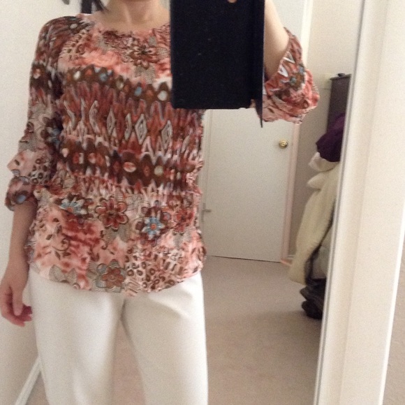 Floral top - Picture 1 of 4