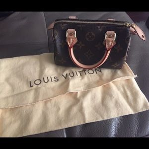 Louis Vuitton mini speedy bag