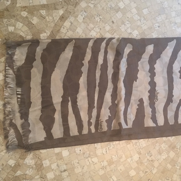 NWOT zebra striped coach scarf - Picture 2 of 4