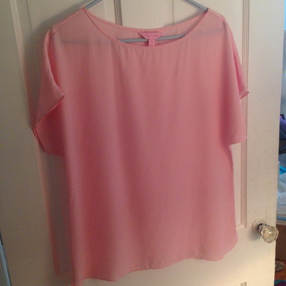 Lilly Pulitzer 100% Silk Blouse MAKE AN OFFER 🎀