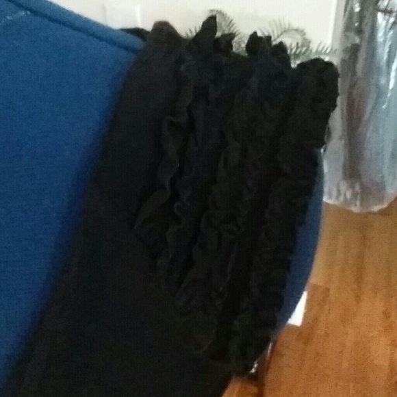 Black Ruffle Top - Picture 2 of 2
