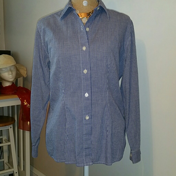 Preppy Office Style: Feminine Checked Cotton Shirt