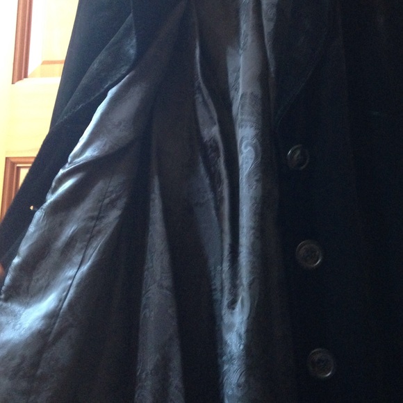 jacket - Picture 2 of 4