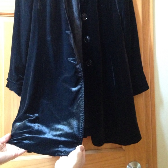 jacket - Picture 3 of 4