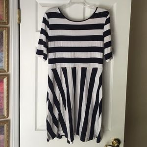 Ivy & Crown Navy and white dress