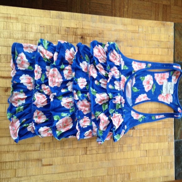 Hollister ruffle tank top