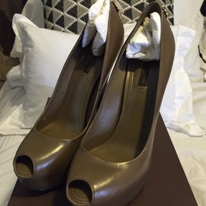 Louis Vuitton- Oh Really! Pump