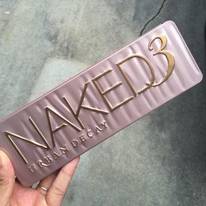 Naked3 DUPE