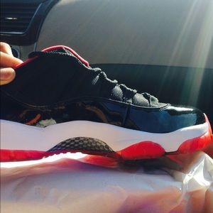 Jordan Retro Aunthentic True Red Breds 11