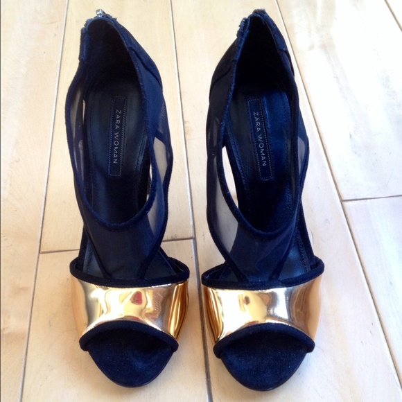 Zara Shoes - Zara black and gold mesh heels