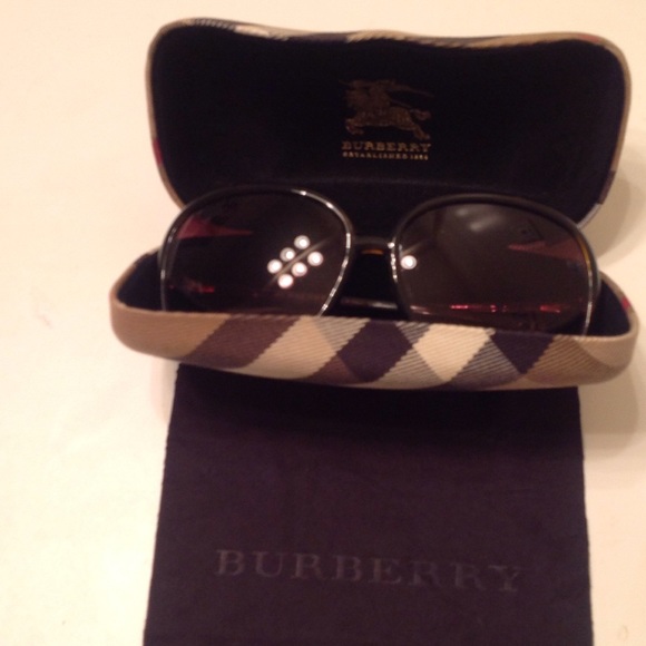 Authentic Burberry sunglasses