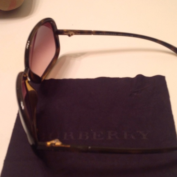 Authentic Burberry sunglasses