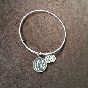 Cute Alex and Annie 'LOVE' Bracelet