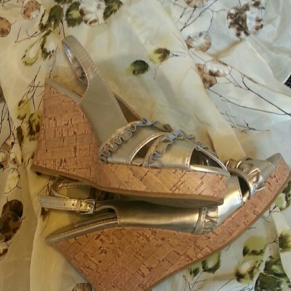 Silver wedges - Picture 3 of 3