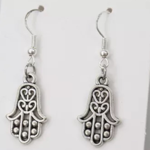 Jewelry - Hamsa earring