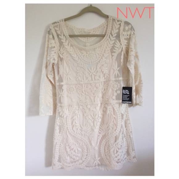 LAST CHANCE!! NTW Express lace dress🎉🎉