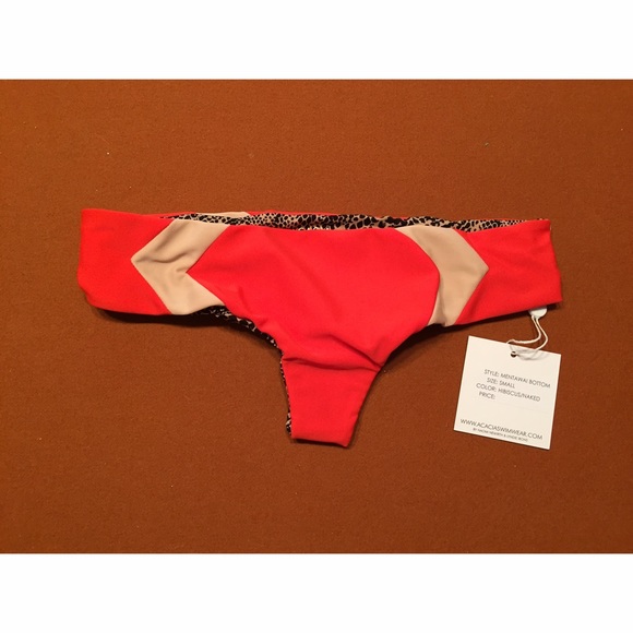 ❌SOLD❌ $68 🅿️🅿️ NWT Acacia Mentawai Bottoms