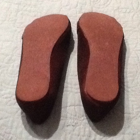 Shoes - Picture 2 of 2