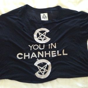 comfy oversized unif tee