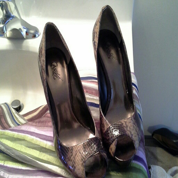 Carlos Santana Wedges