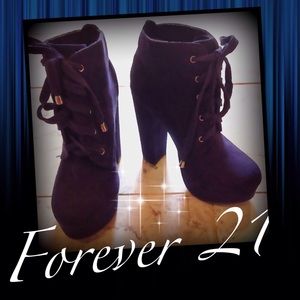 🆕Forever 21 Blue Suede Boots