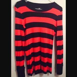 GAP red and navy blue stripped shirt