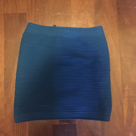 Teal pencil skirt - Picture 2 of 2