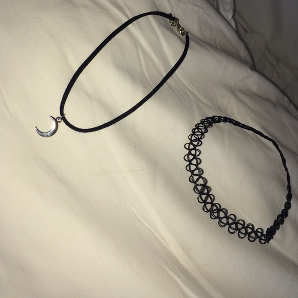 Choker set