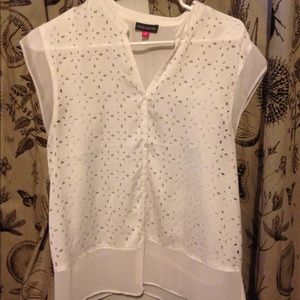 Button down Vince Camuto blouse