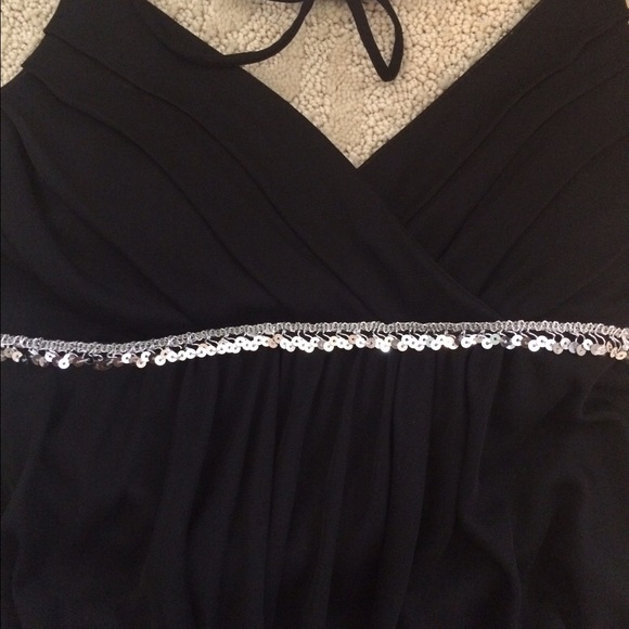 Formal dress - Picture 2 of 2