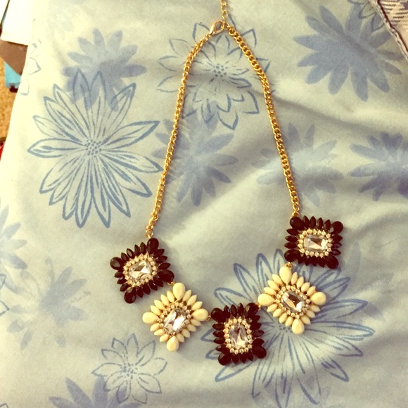 Gorgeous floral necklace