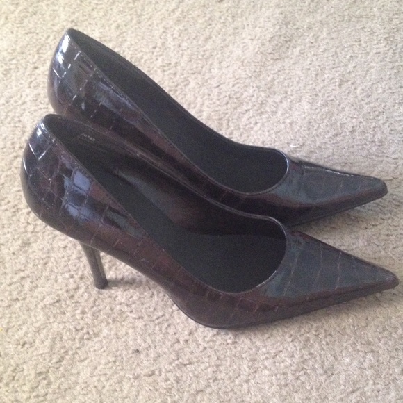 Brown heels - Picture 3 of 3