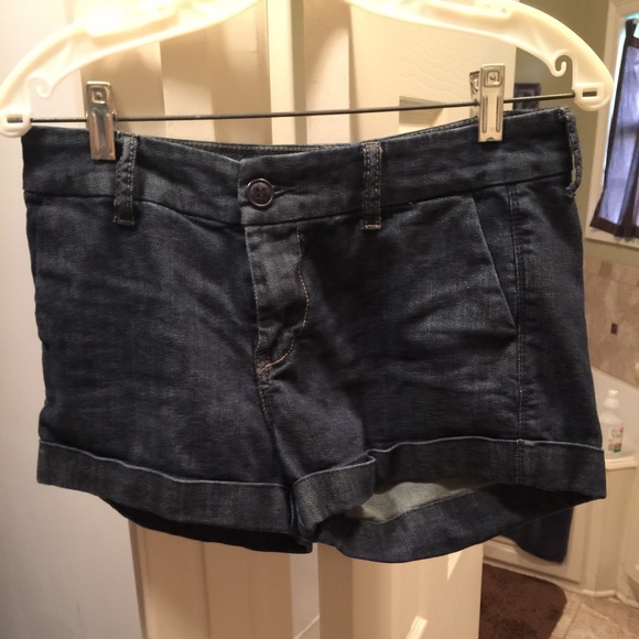IT brand shorts size 29