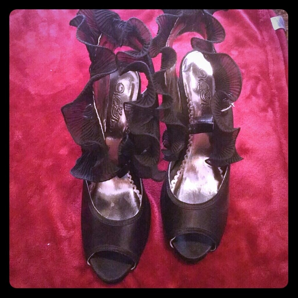 stilettos shoes