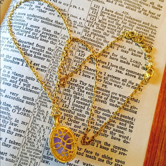 Pink-Purple and Gold Pendant Necklace - Picture 4 of 4