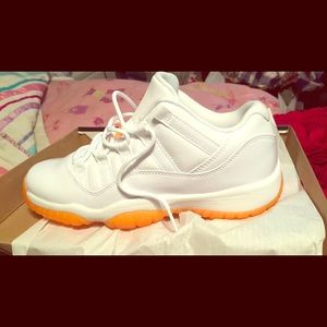 Air Jordan 11 low "CITRUS"