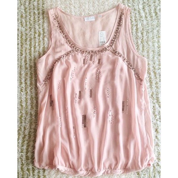 🎉HP🎉 NY&C embellished sleeveless blouse