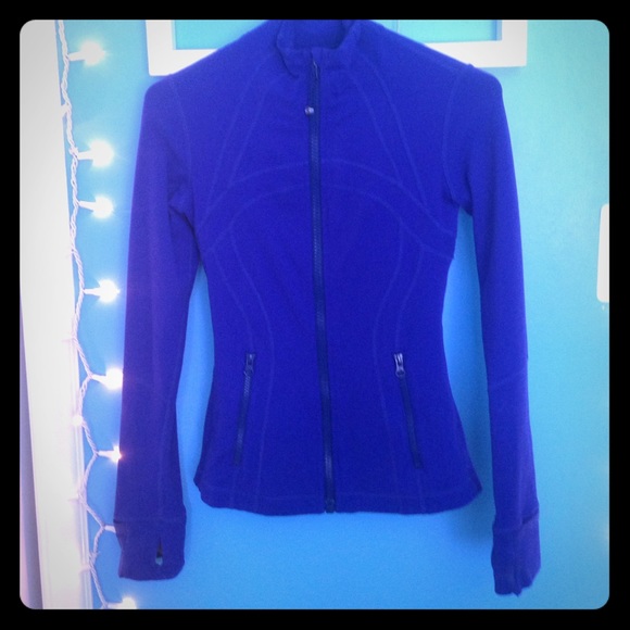 Lululemon Bruised Berry purple define size 2