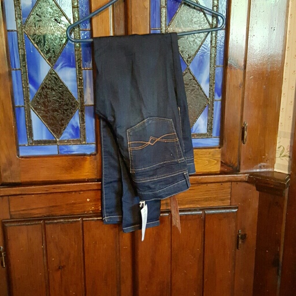 Skinny jeans