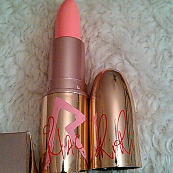 **sold***MAC limited edition - Picture 3 of 4