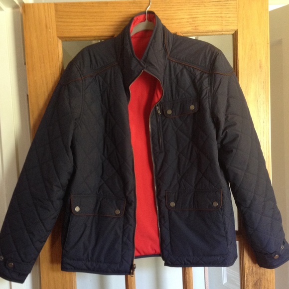 Unisex (men's large) TH navy blue coat.
