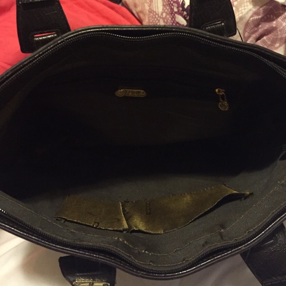 💖 💖 SALE💖💖authentic fedi handbag - Picture 4 of 4